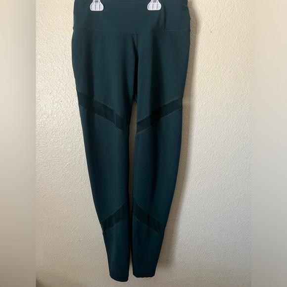 Old Navy Active Go-Dry leggings - Picture 1 of 2